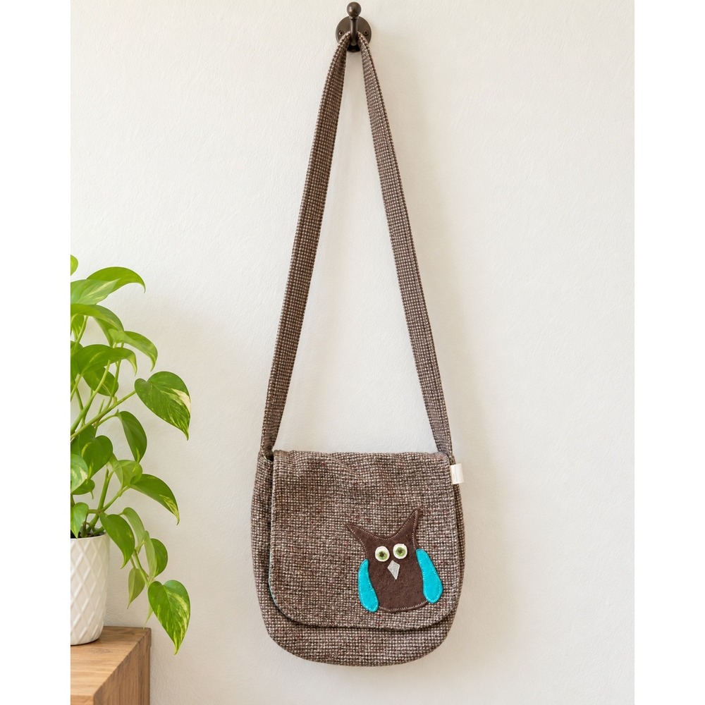 Sew ACCORDingly Brown Tweed Owl Applique Crossbody Messenger Bag Boho Woodland
